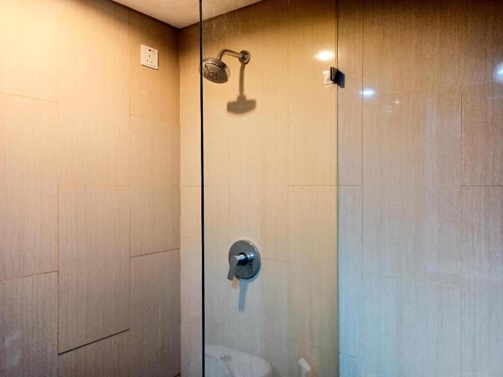 Cozy The H Residence Cawang By Bonzela Property Jakarta Exterior photo